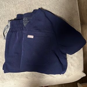 FIGS NAVY SCRUB SET 💙 XXS & XXS TALL
